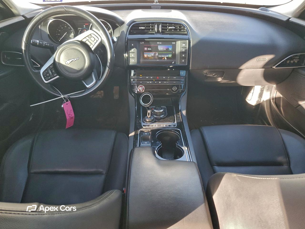 Jaguar XE 2017