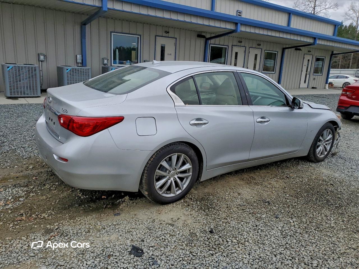 Infiniti Q50 2015