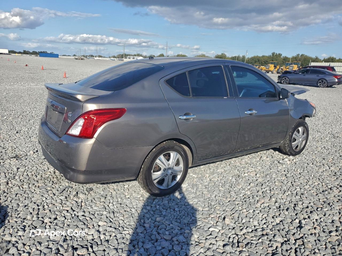 Nissan Versa 2017