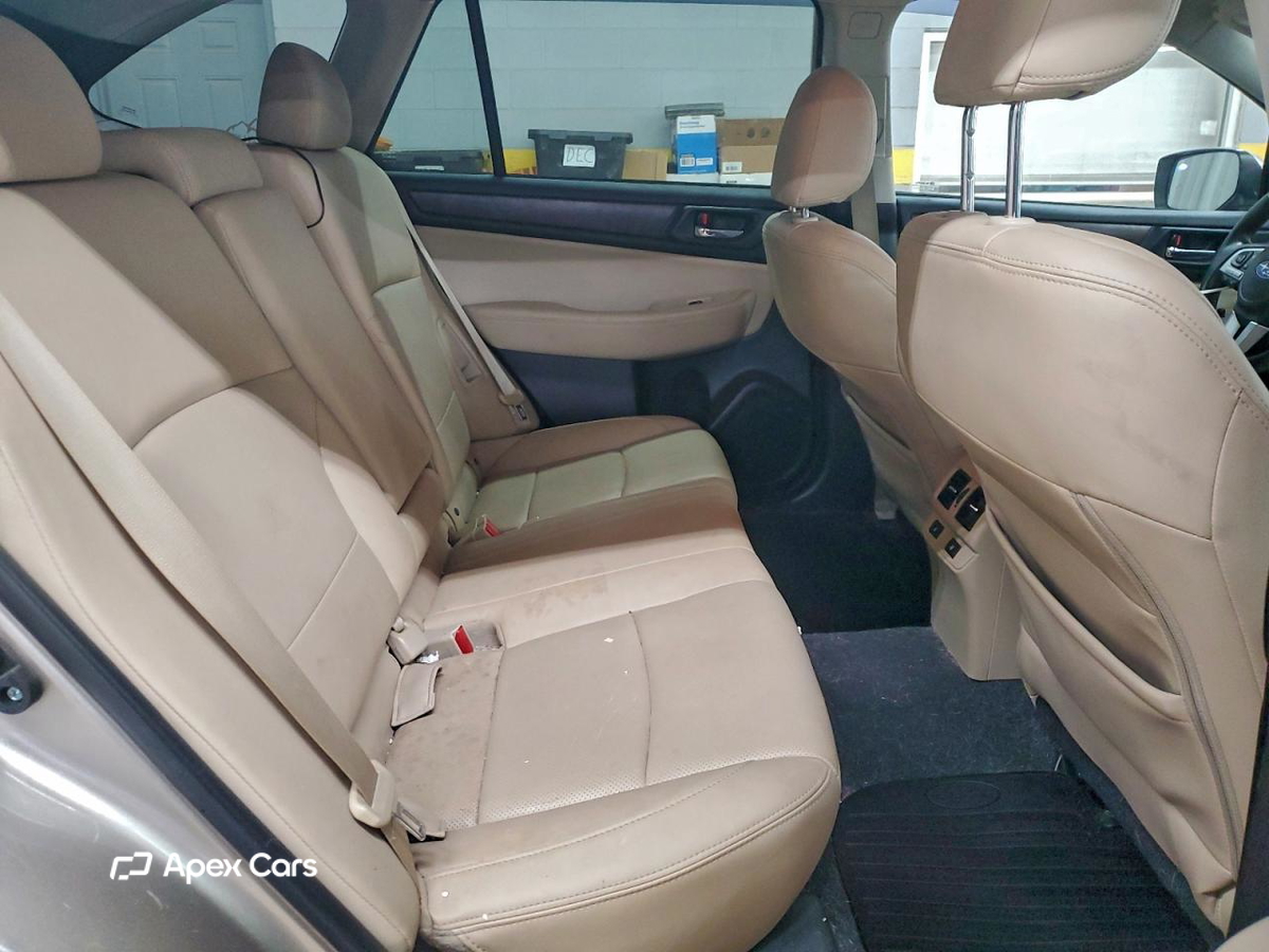 Subaru Outback 2015