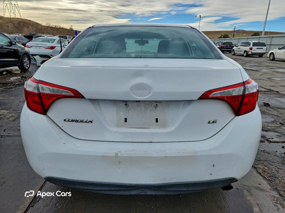 Toyota Corolla 2015
