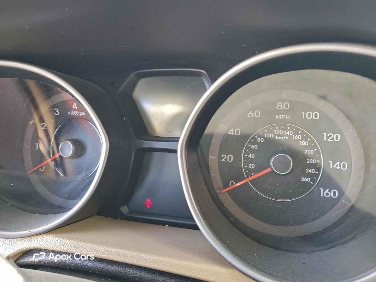 Hyundai Elantra 2013