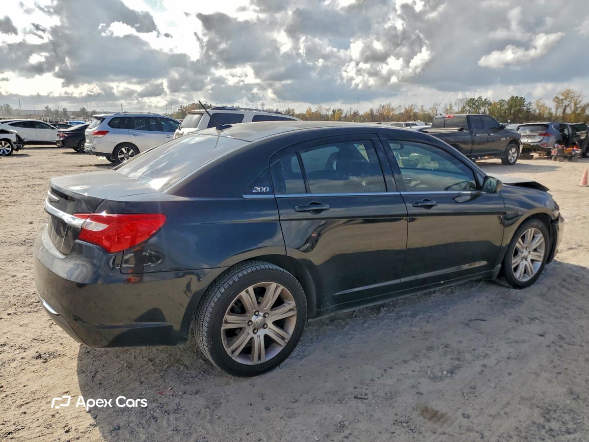 Chrysler 200 2012