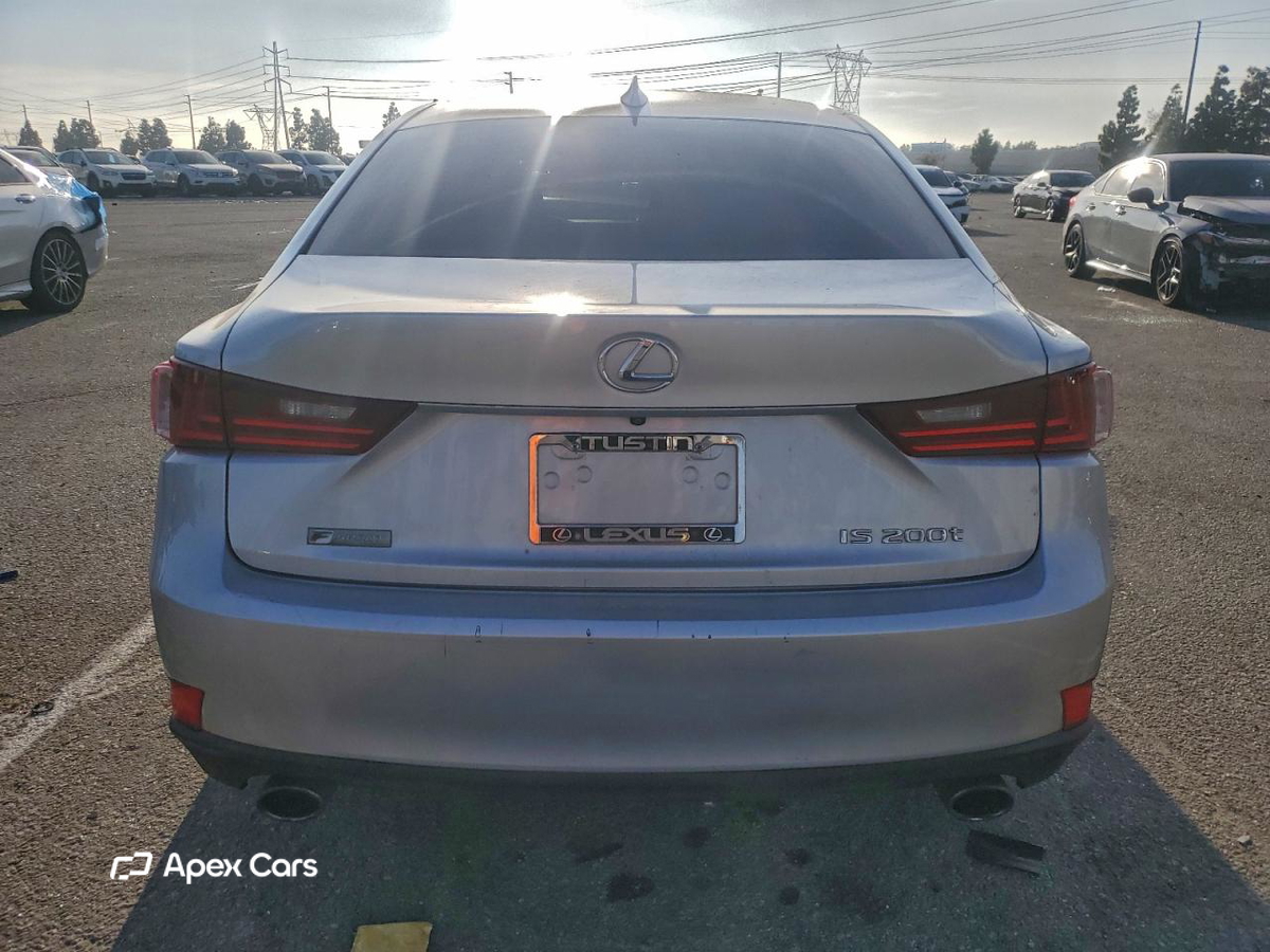 Lexus IS 2016