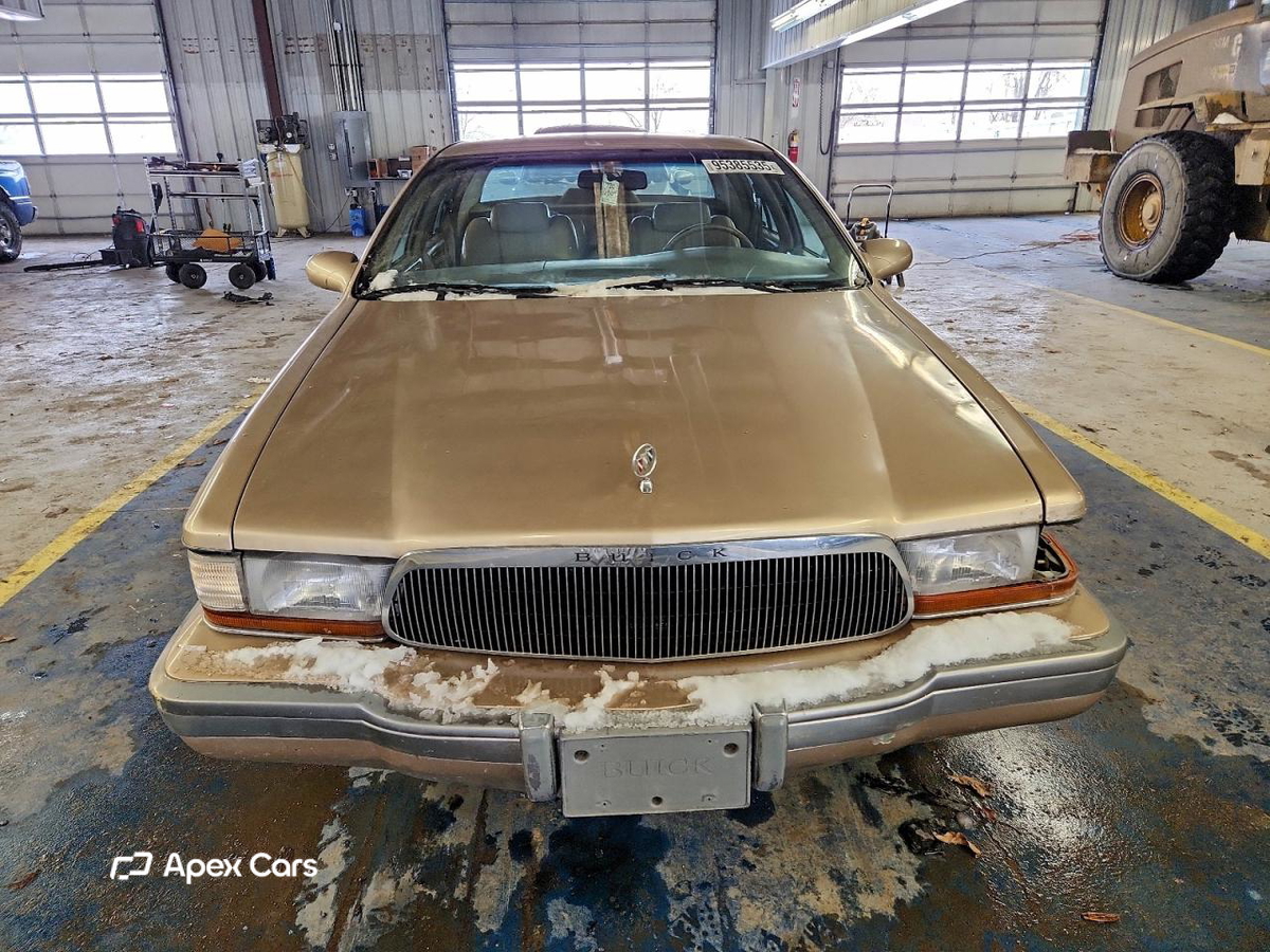 Buick Roadmaster 1995