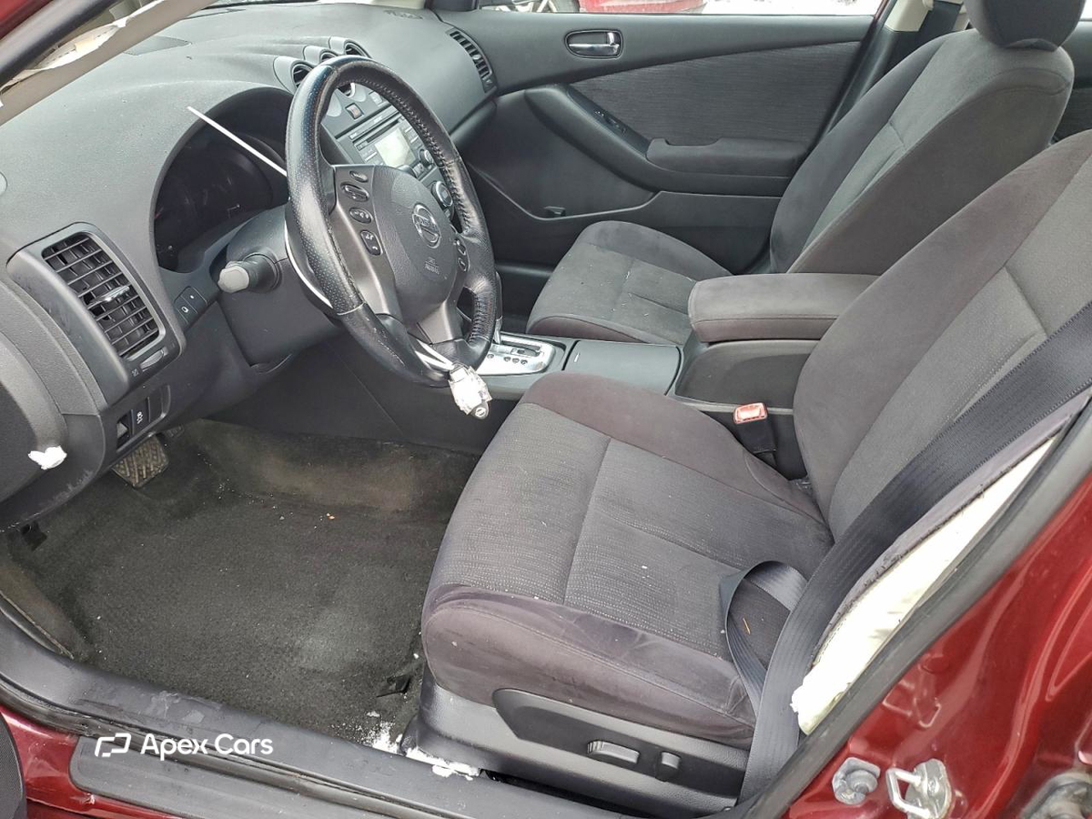 Nissan Altima 2012