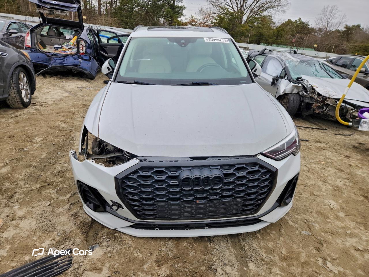 Audi Q3 2021