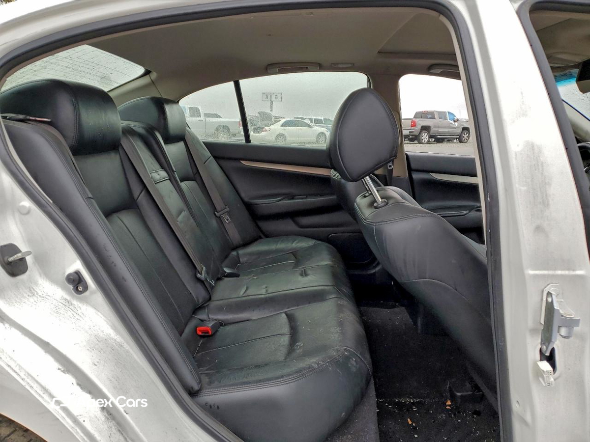 Infiniti G 2013