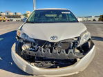 Toyota Sienna 2011