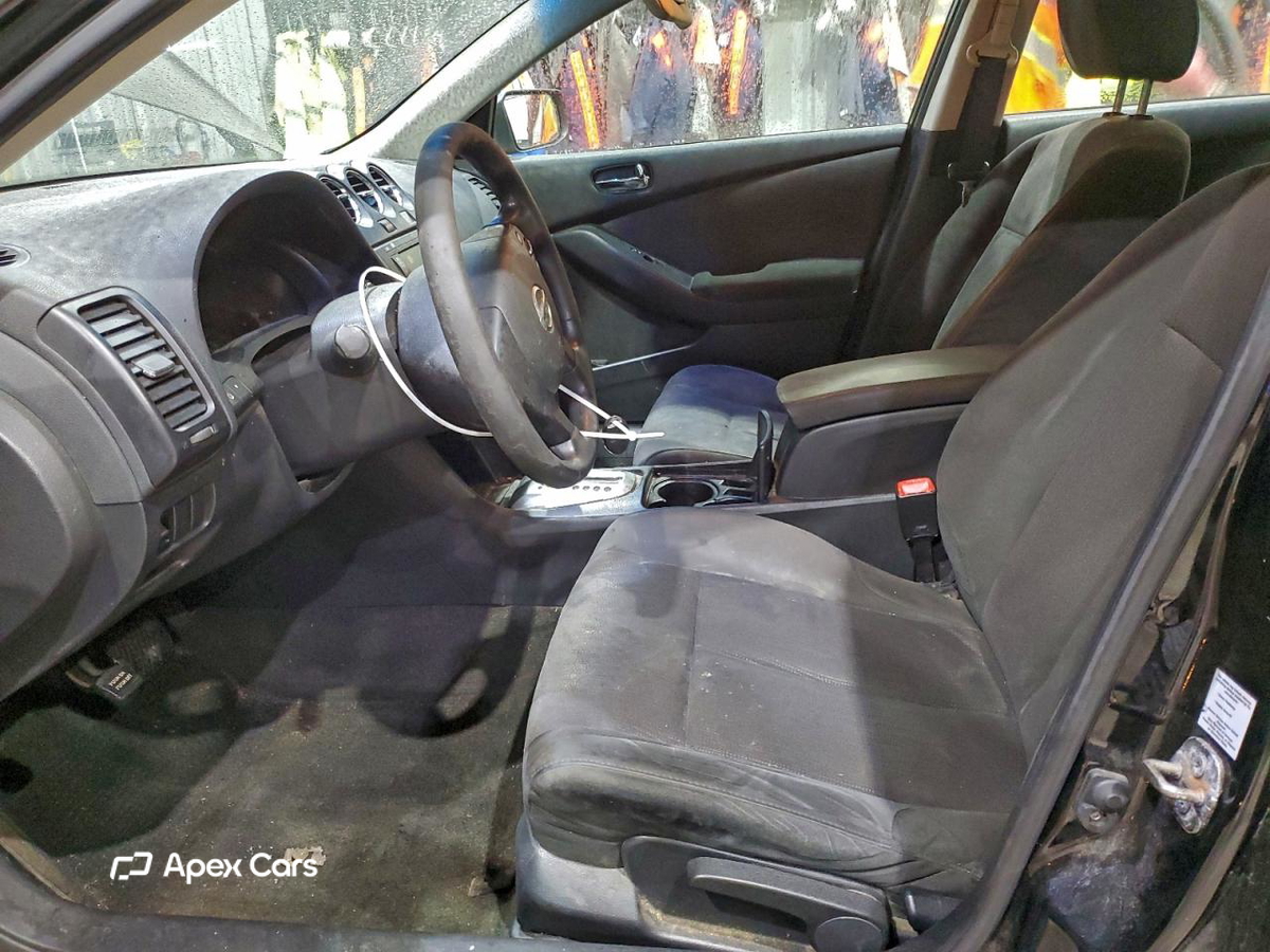 Nissan Altima 2010