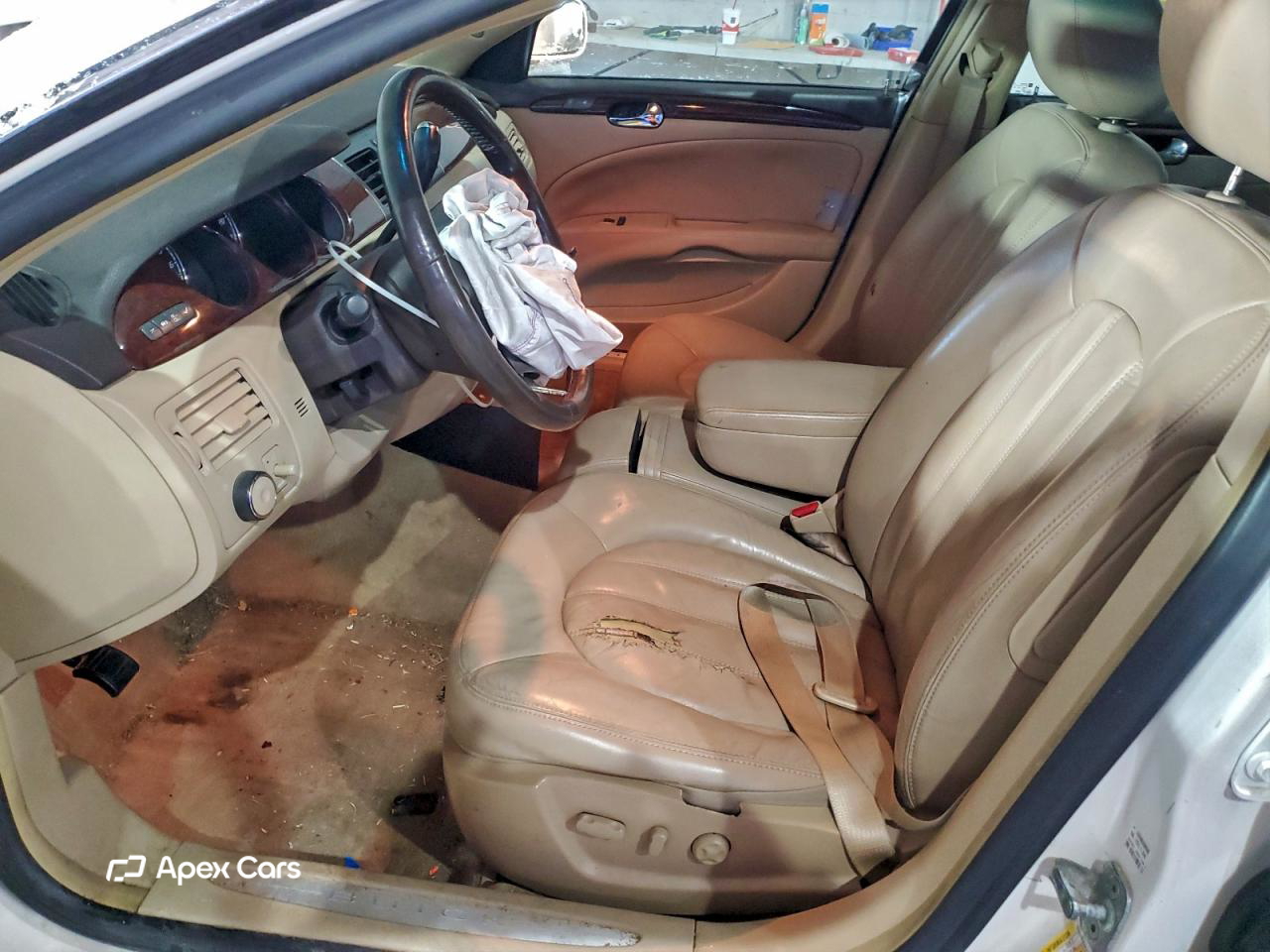 Buick Lucerne 2011