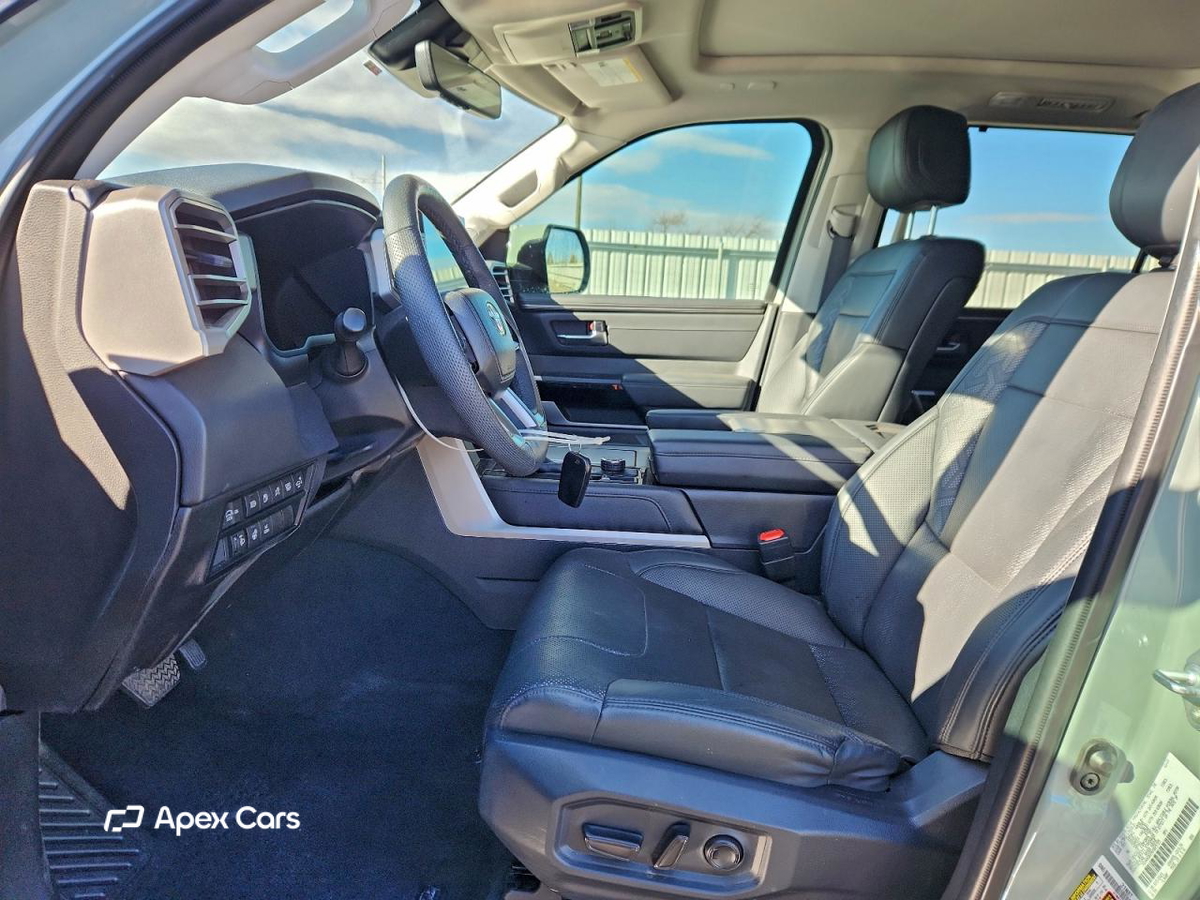 Toyota Sequoia 2024