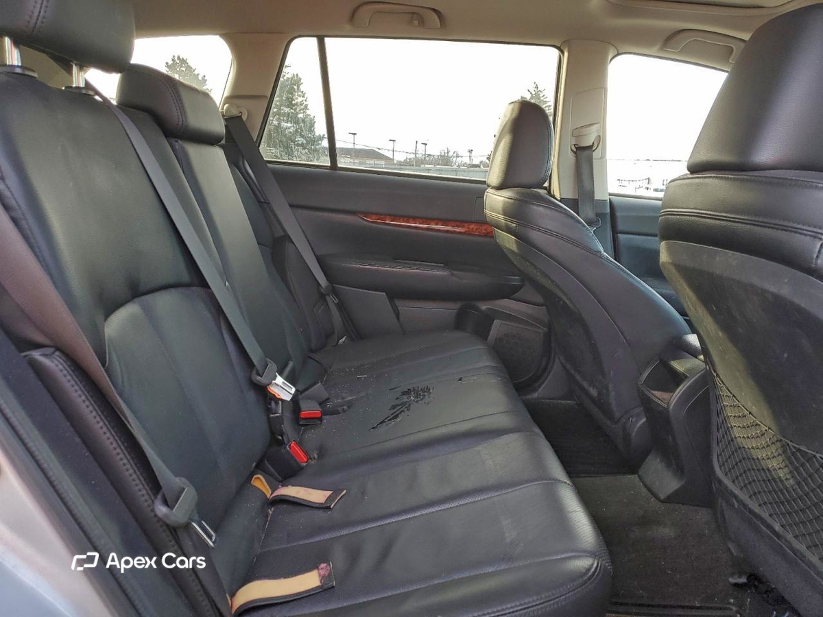 Subaru Outback 2012