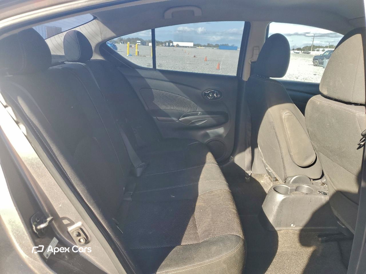 Nissan Versa 2017