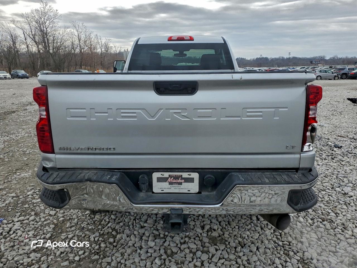 Chevrolet Silverado 2023