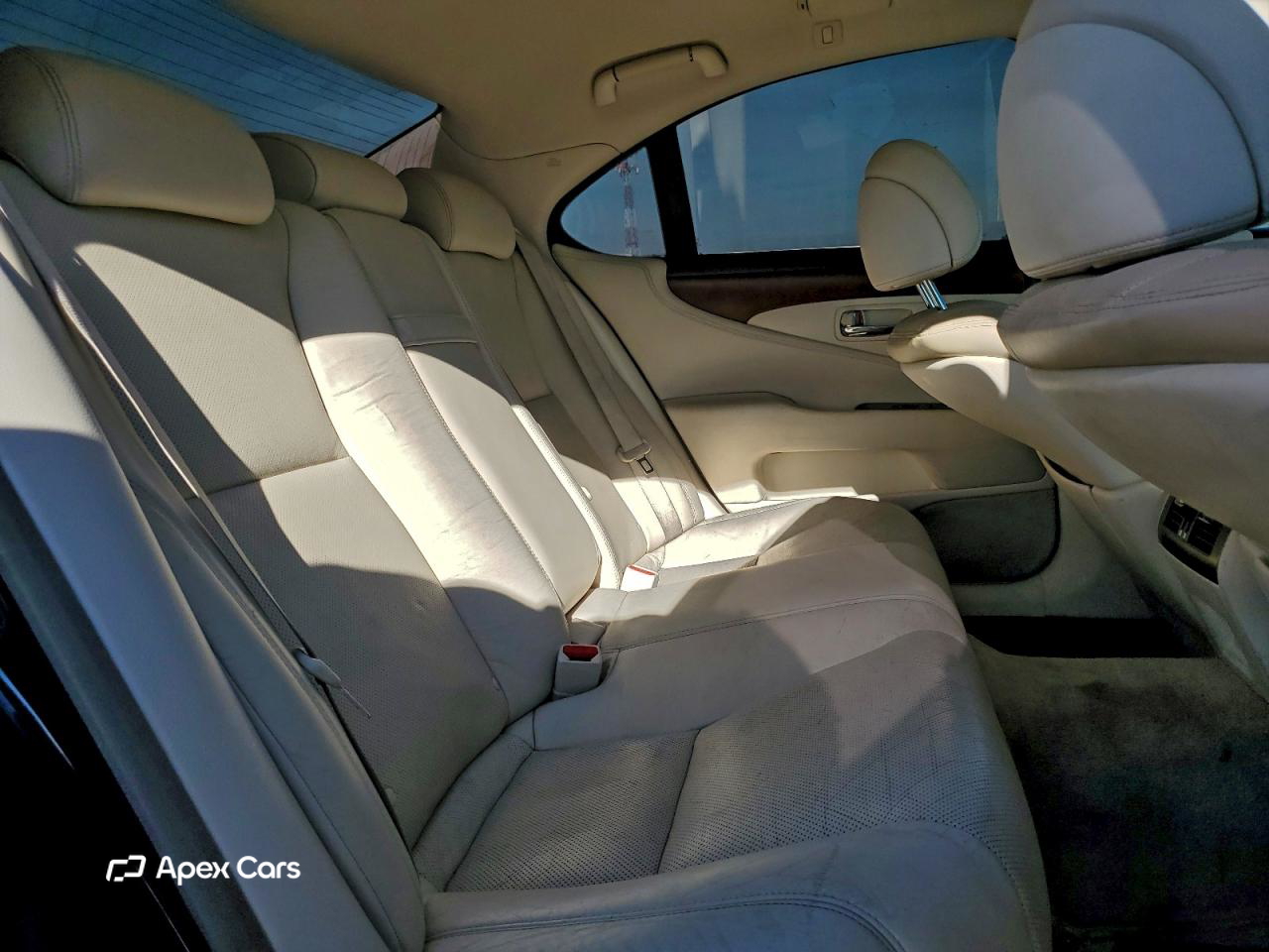Lexus LS 2011