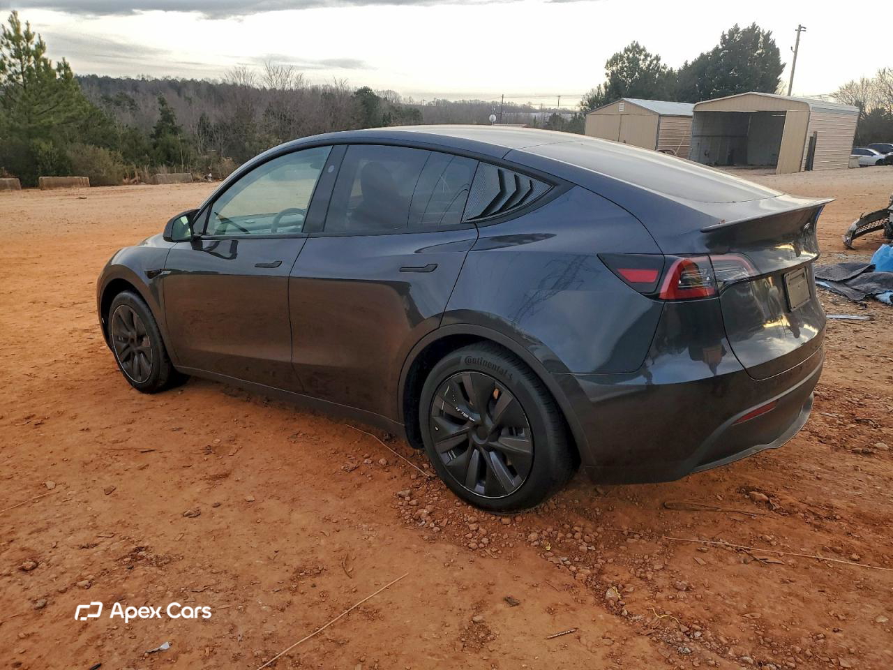 Tesla Model Y 2024