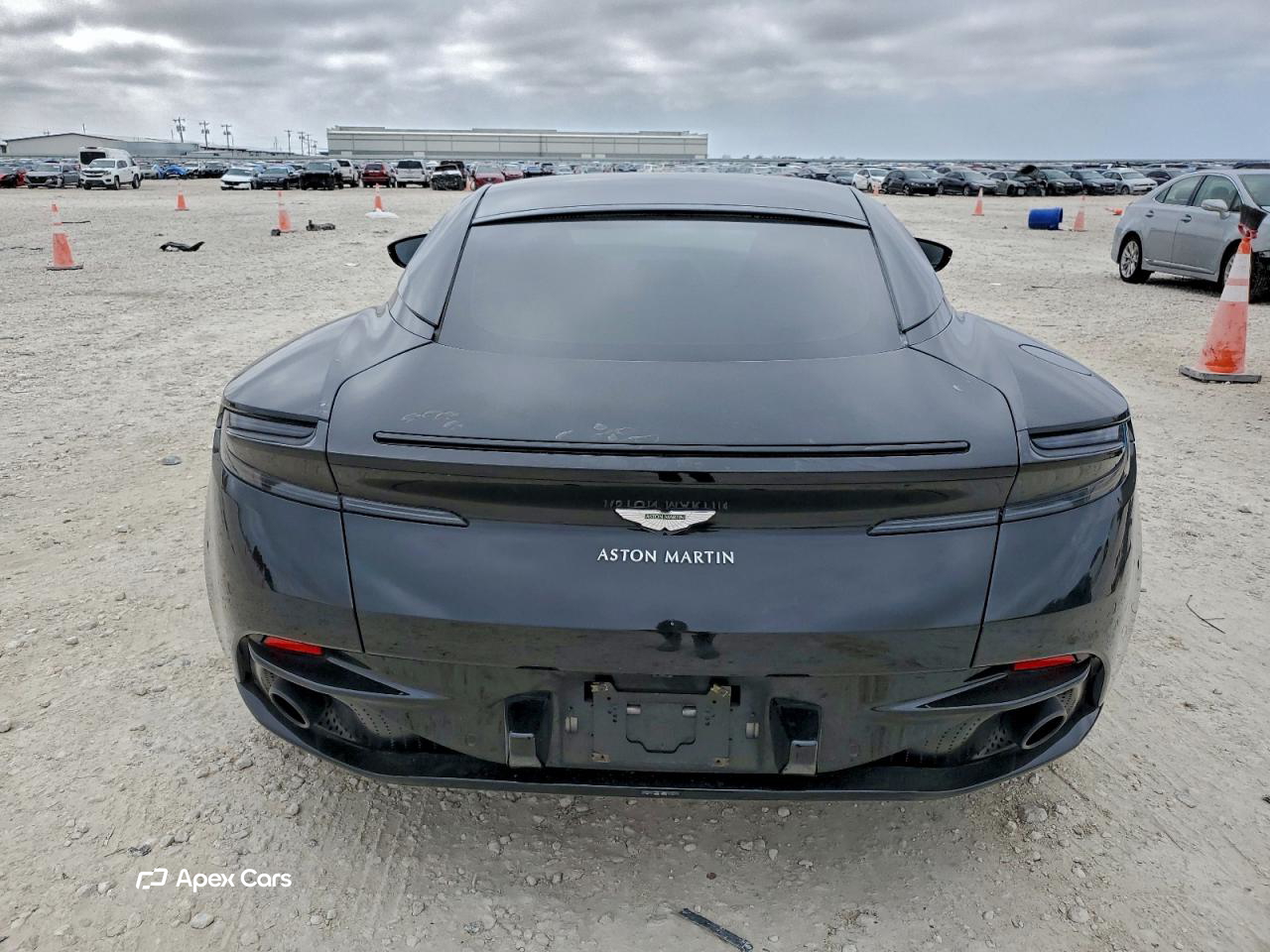 Aston Martin DB11 2019