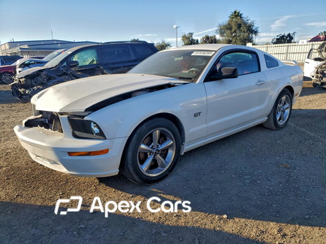 Ford Mustang 2006 - Image 1 of 13