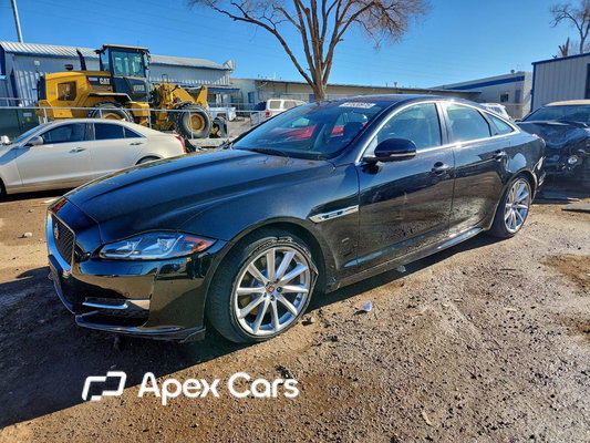 Jaguar XJ 2016 - Image 1 of 14