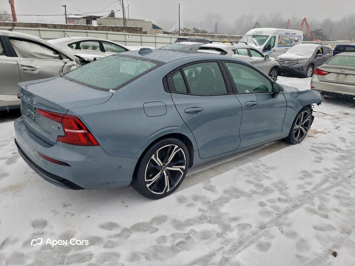 Volvo S60 2024