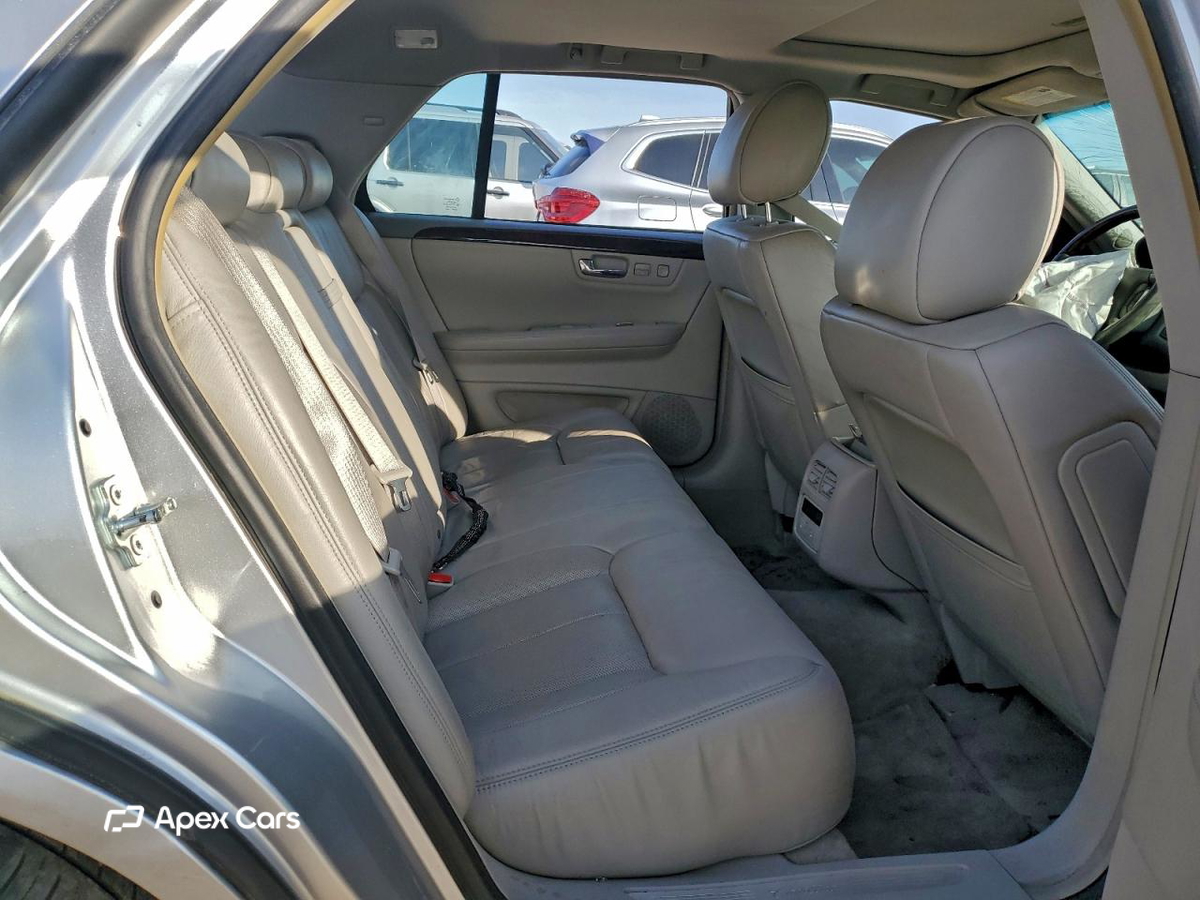 Cadillac DTS 2010