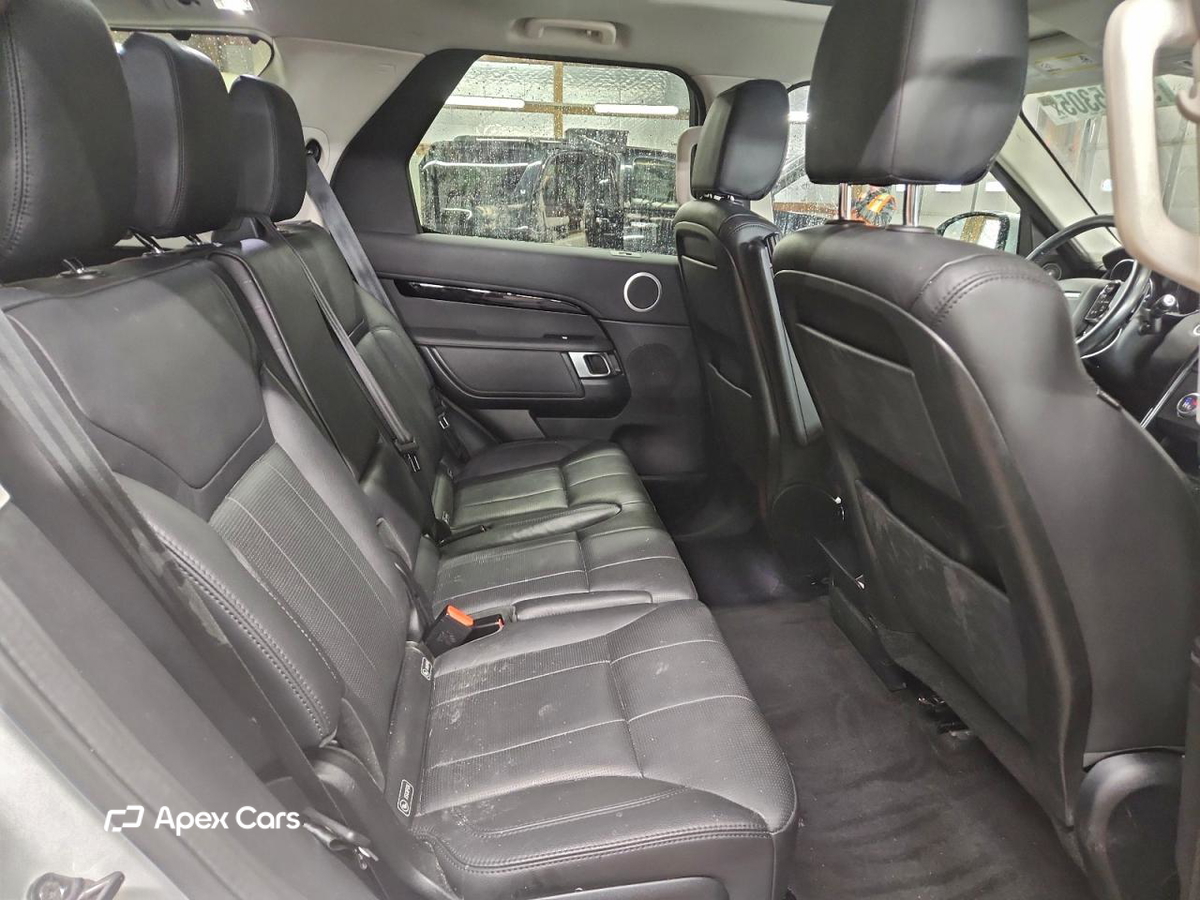 Land Rover Discovery 2020