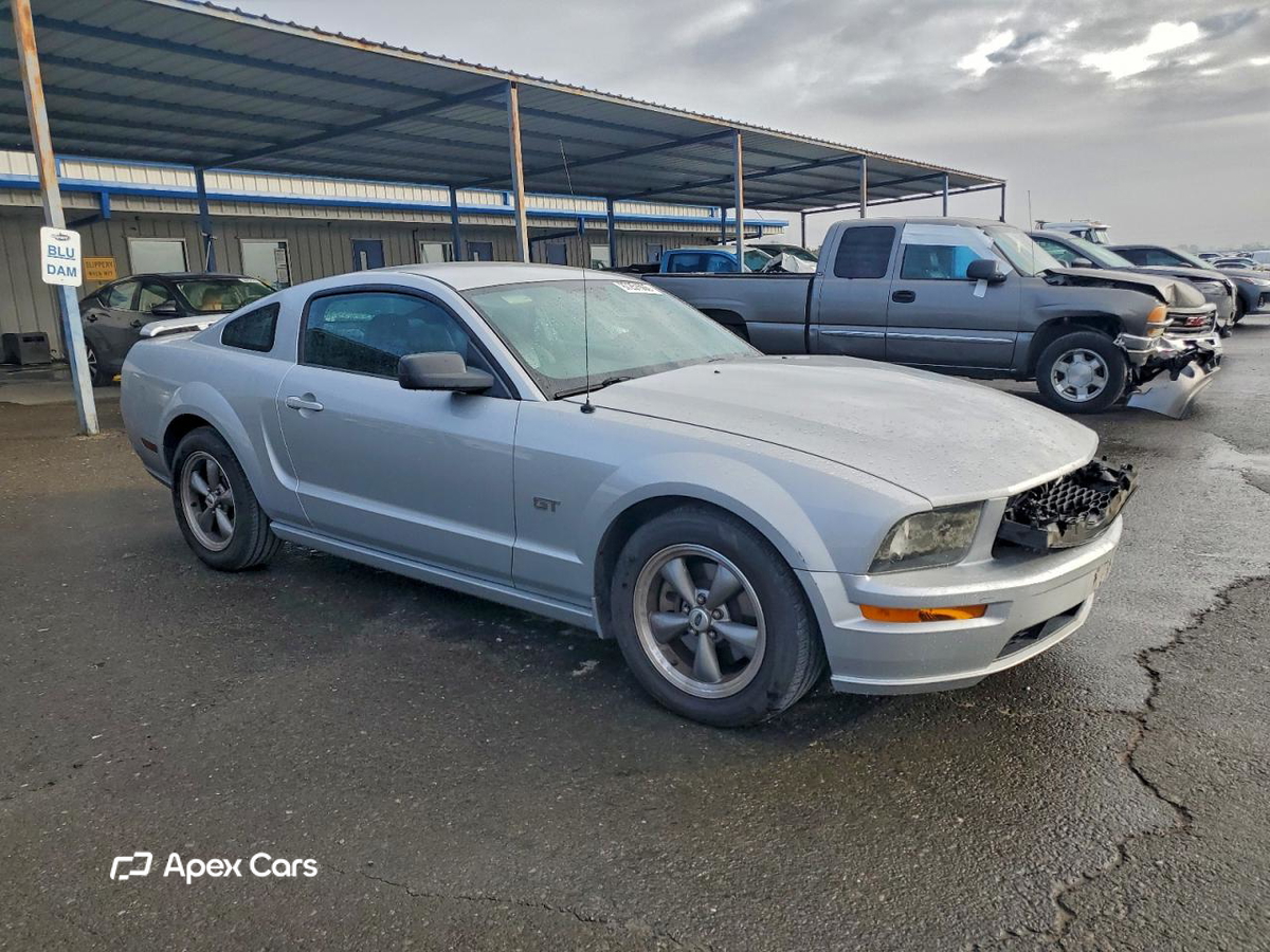 Ford Mustang 2005