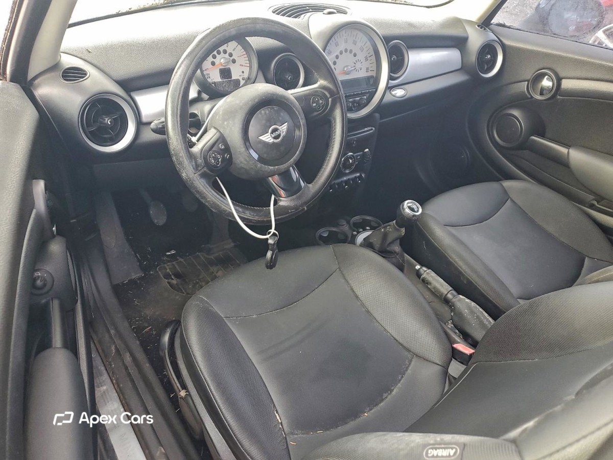 MINI Cooper 2012