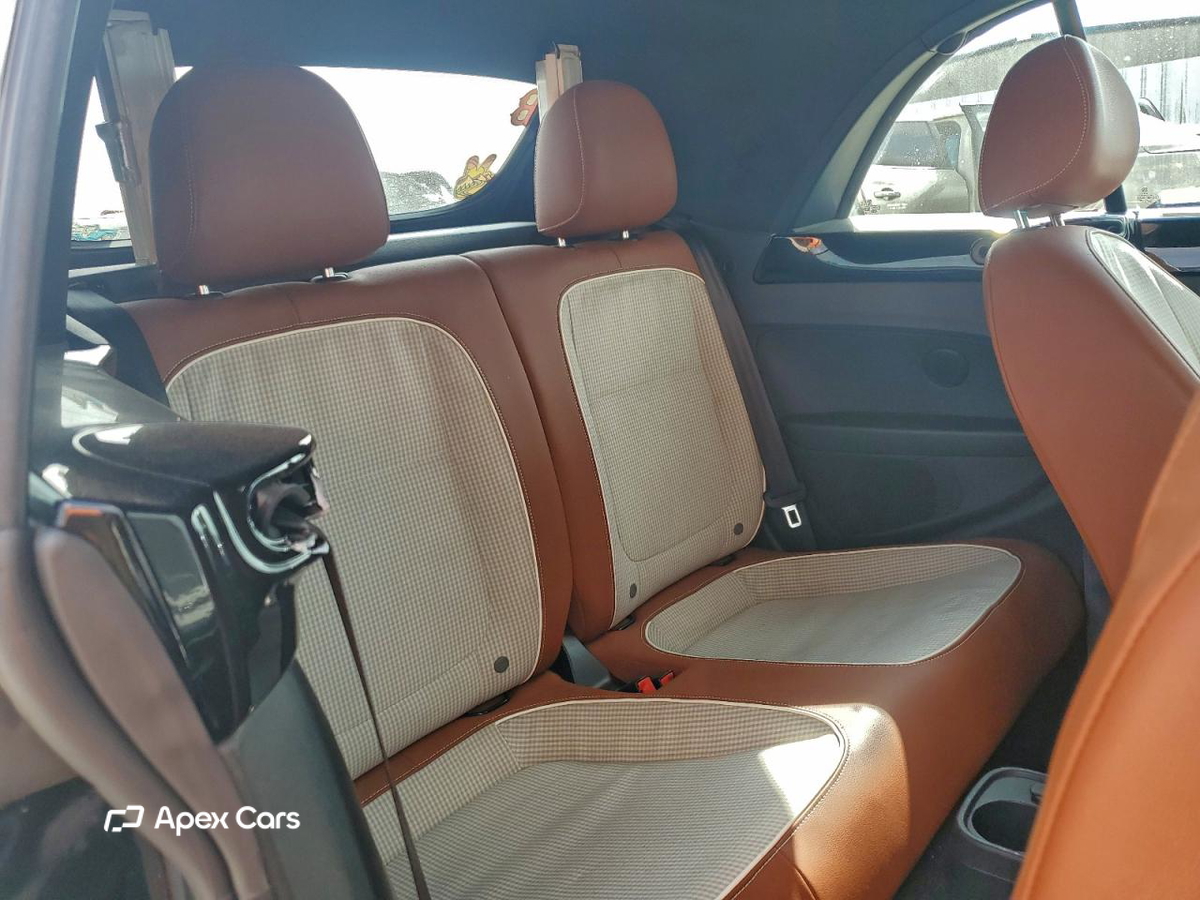 Volkswagen Beetle 2015