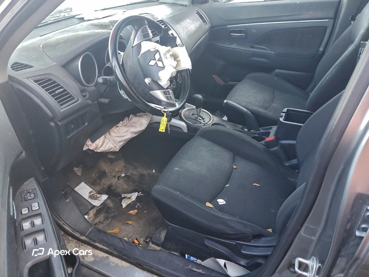 Mitsubishi Outlander 2011