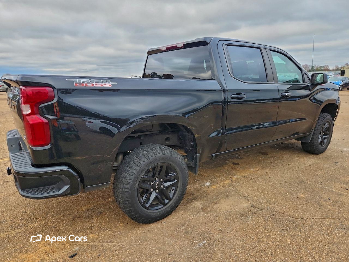 Chevrolet Silverado 2021
