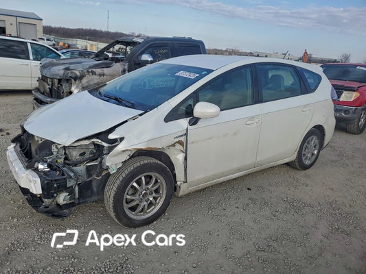 Toyota Prius v (+) 2015 - Image 1 of 14