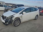 Toyota Prius v (+) 2015