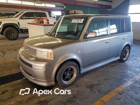Toyota  2005 - Image 1 of 12
