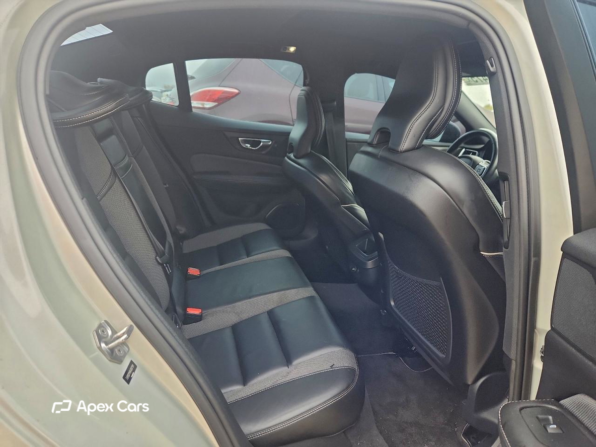 Volvo S60 2019