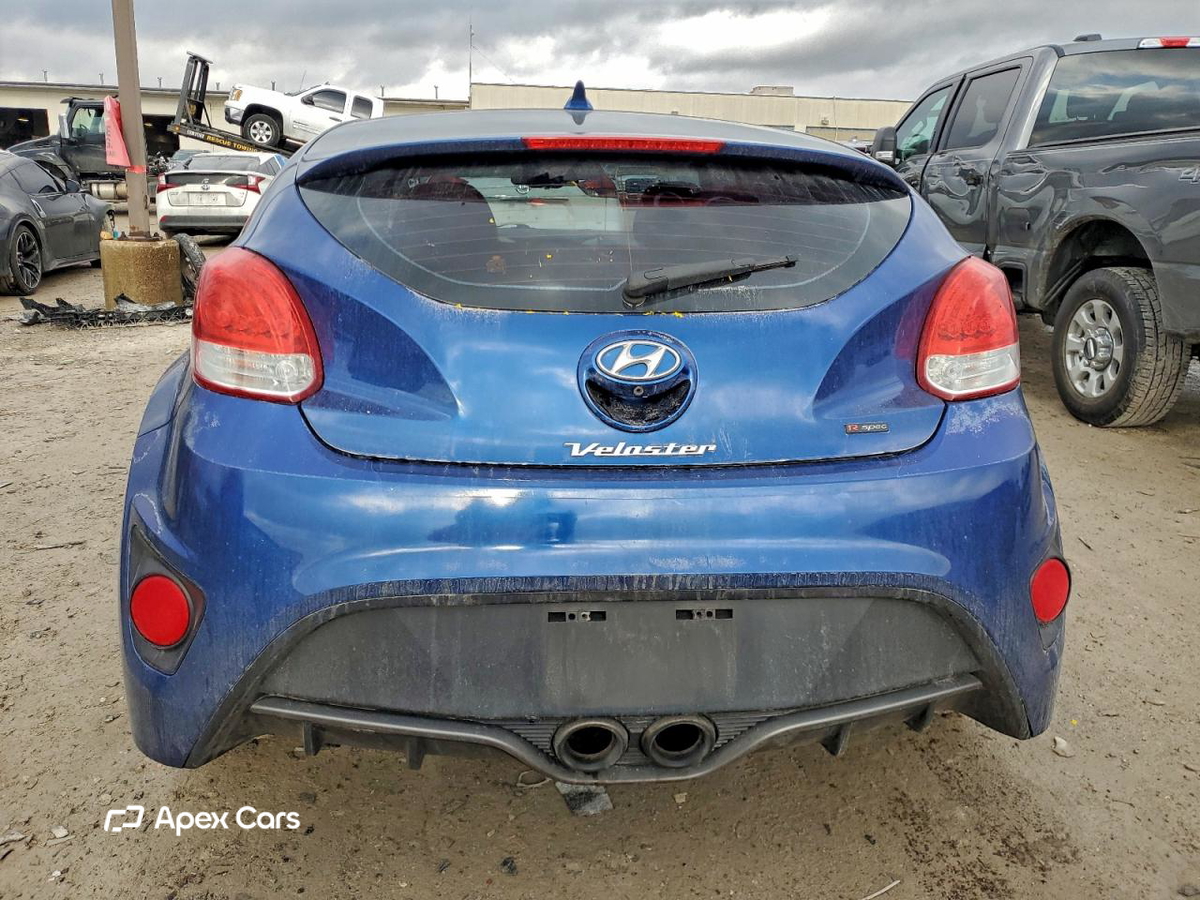 Hyundai Veloster 2015