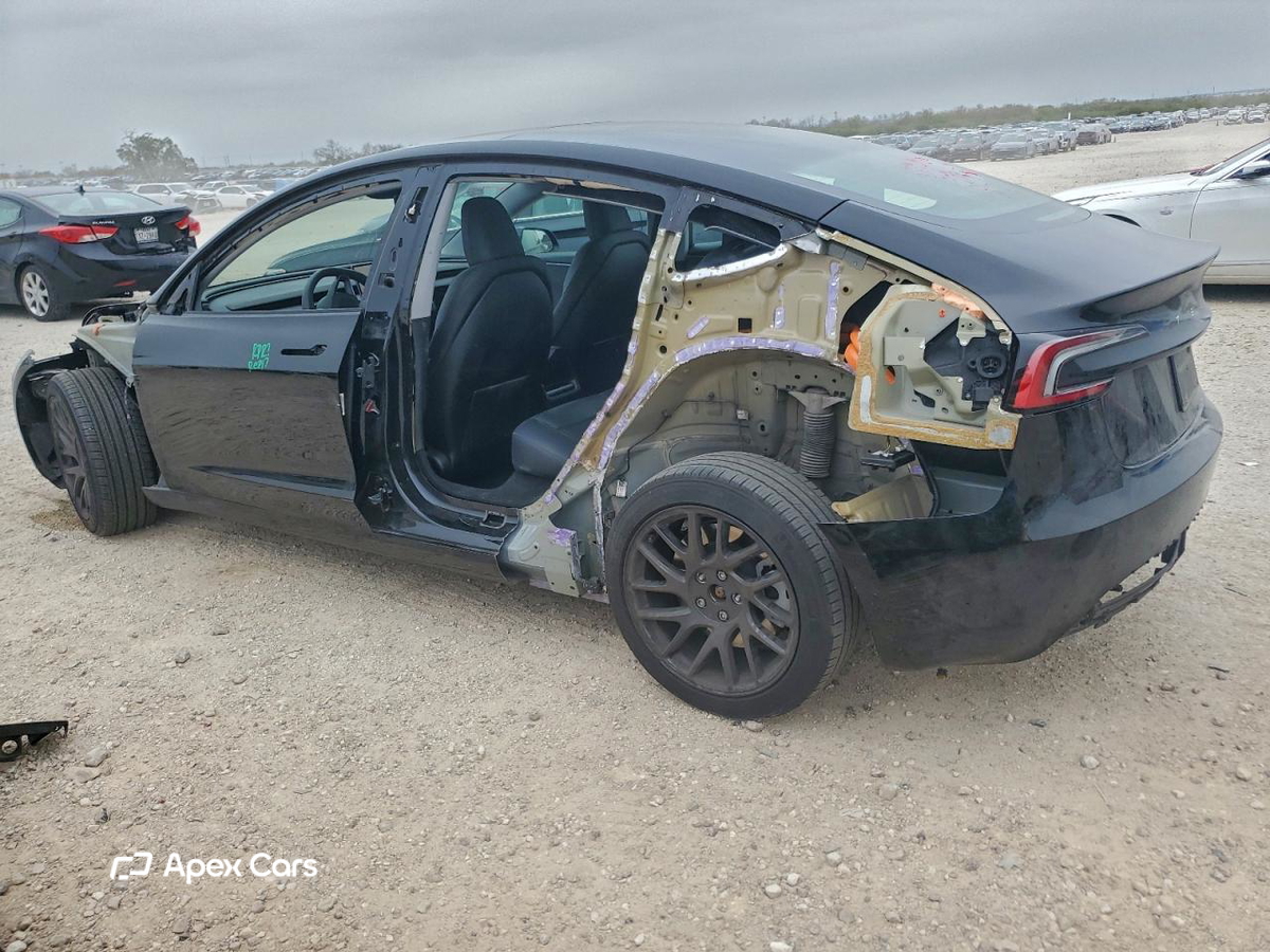 Tesla Model 3 2024