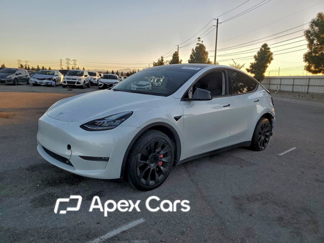 Tesla Model Y 2023 - Image 1 of 13