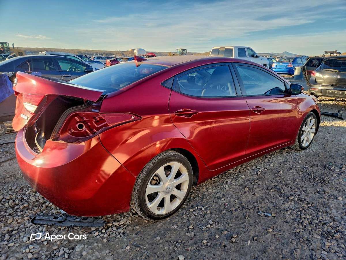 Hyundai Elantra 2013