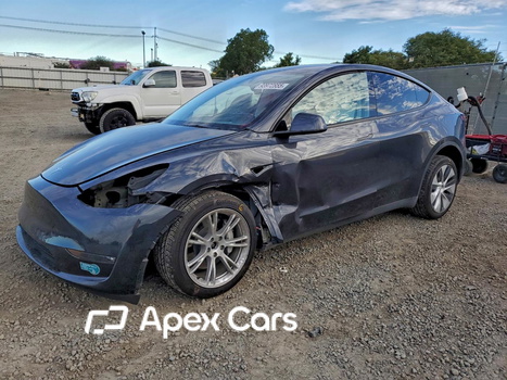 Tesla Model Y 2025 - Zdjęcie 1 z 14