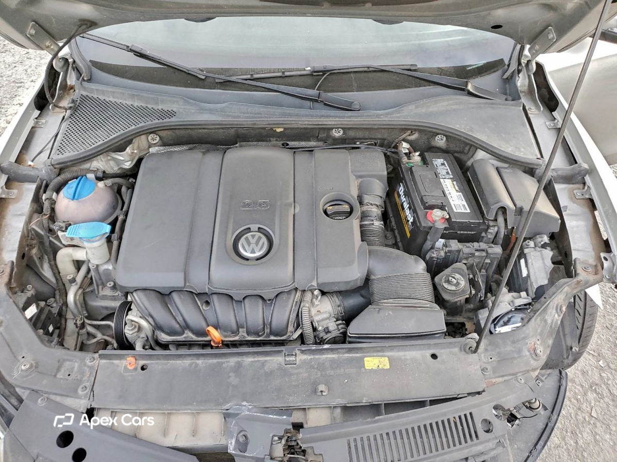 Volkswagen Passat 2013