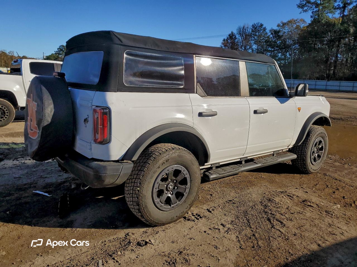 Ford Bronco 2021