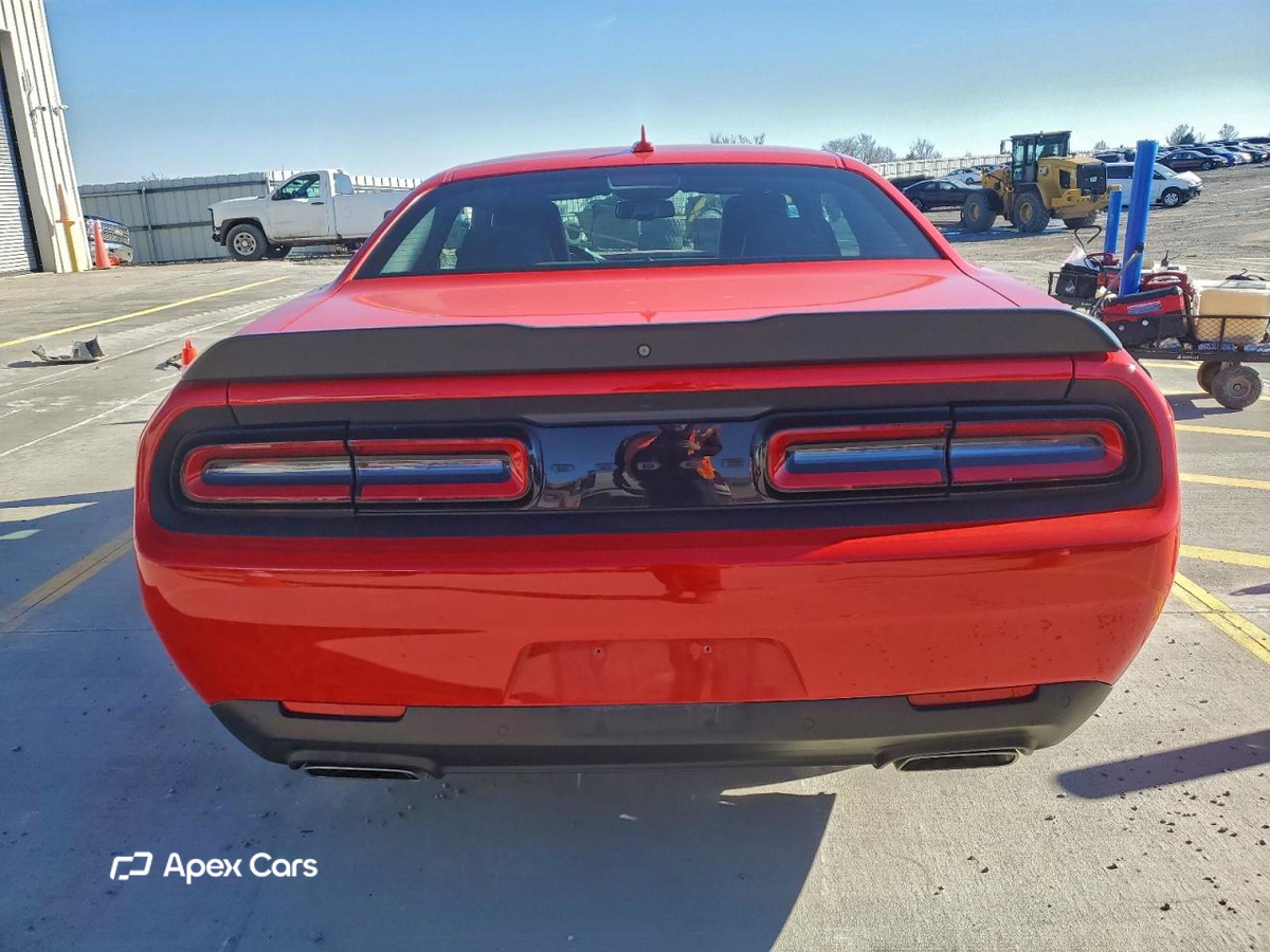 Dodge Challenger 2021