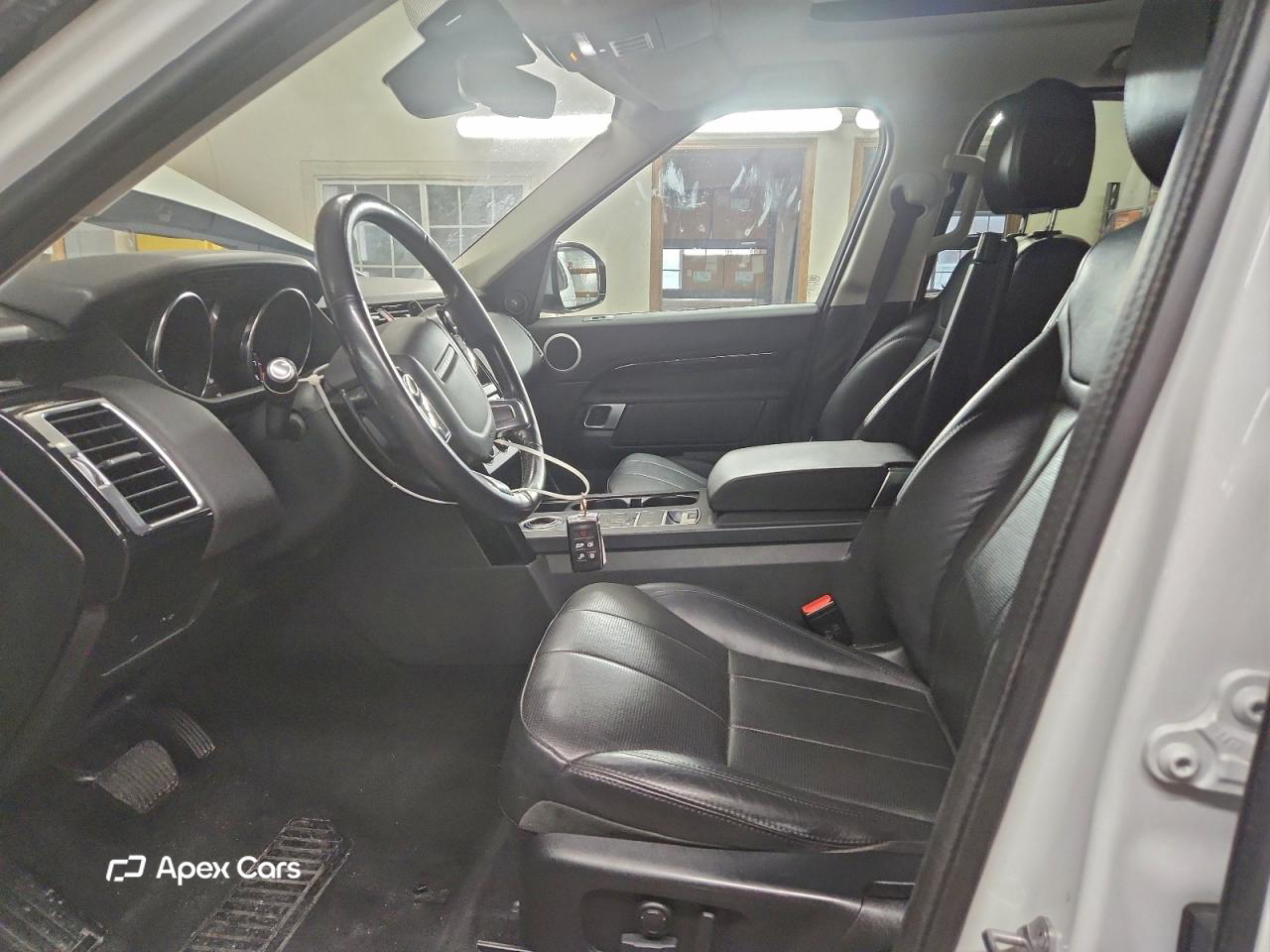 Land Rover Discovery 2020