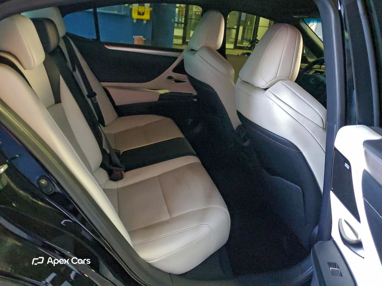 Lexus ES 2021