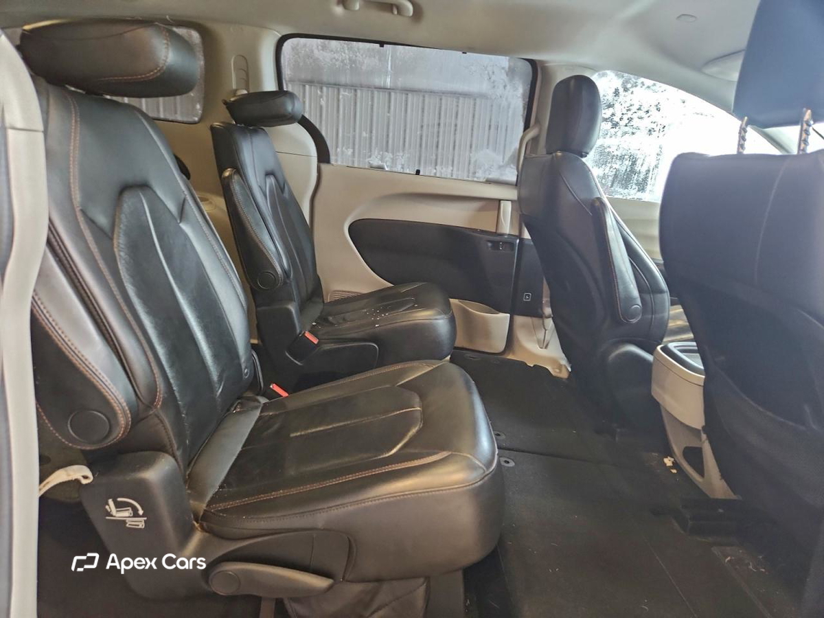 Chrysler Pacifica 2017