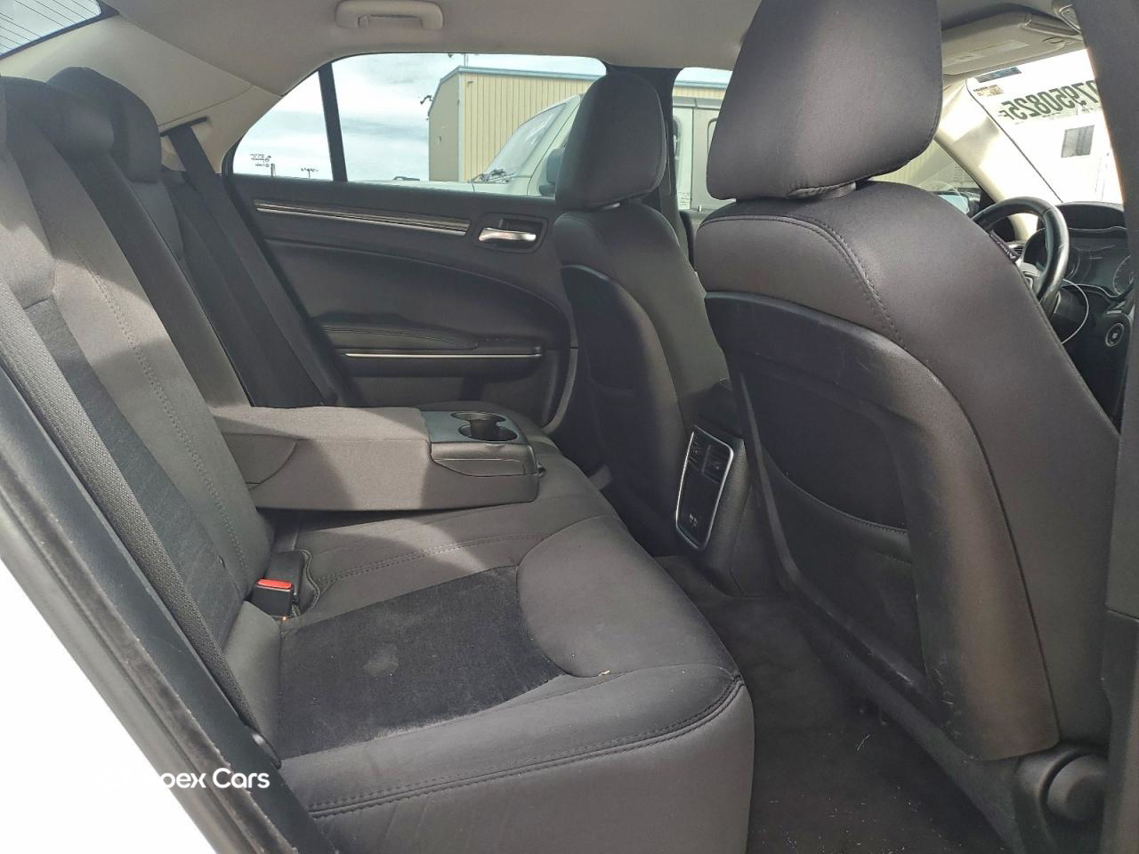 Chrysler 300 2019