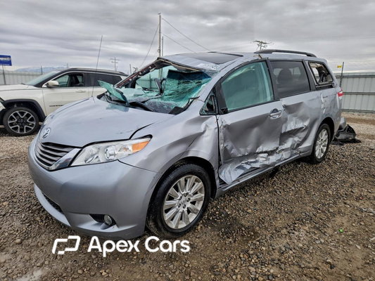 Toyota Sienna 2012 - Image 1 of 15