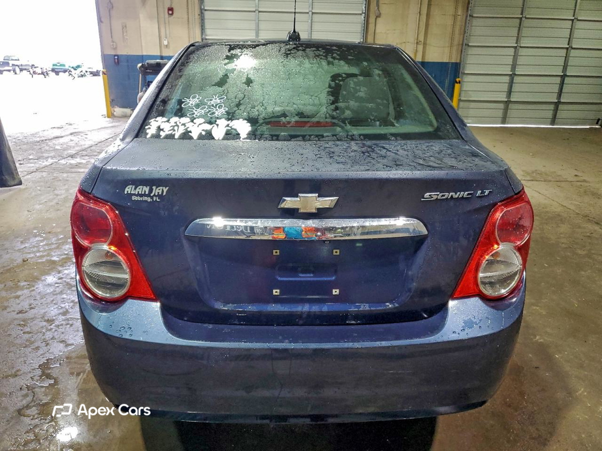 Chevrolet Sonic 2015